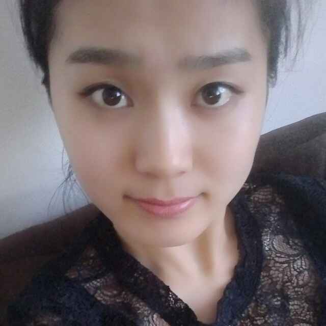 nөe